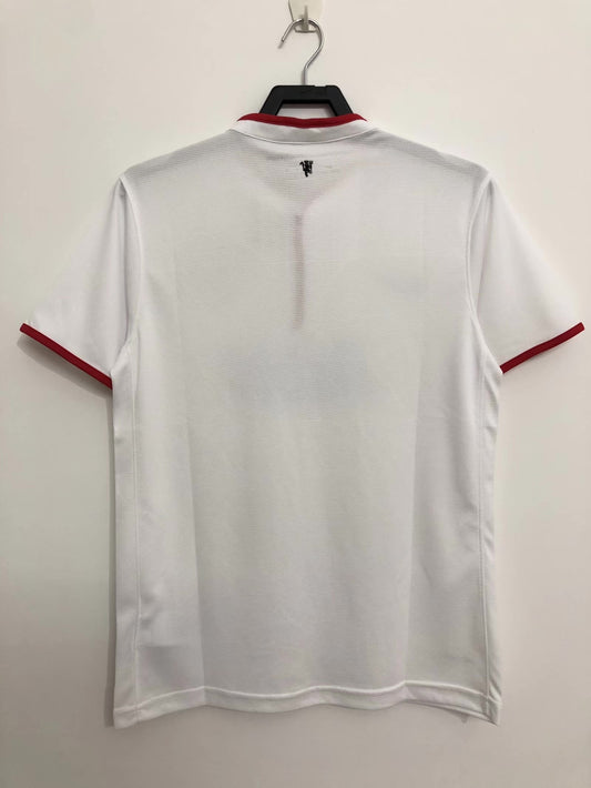 Manchester United 2013/14 White Retro Jersey - back view