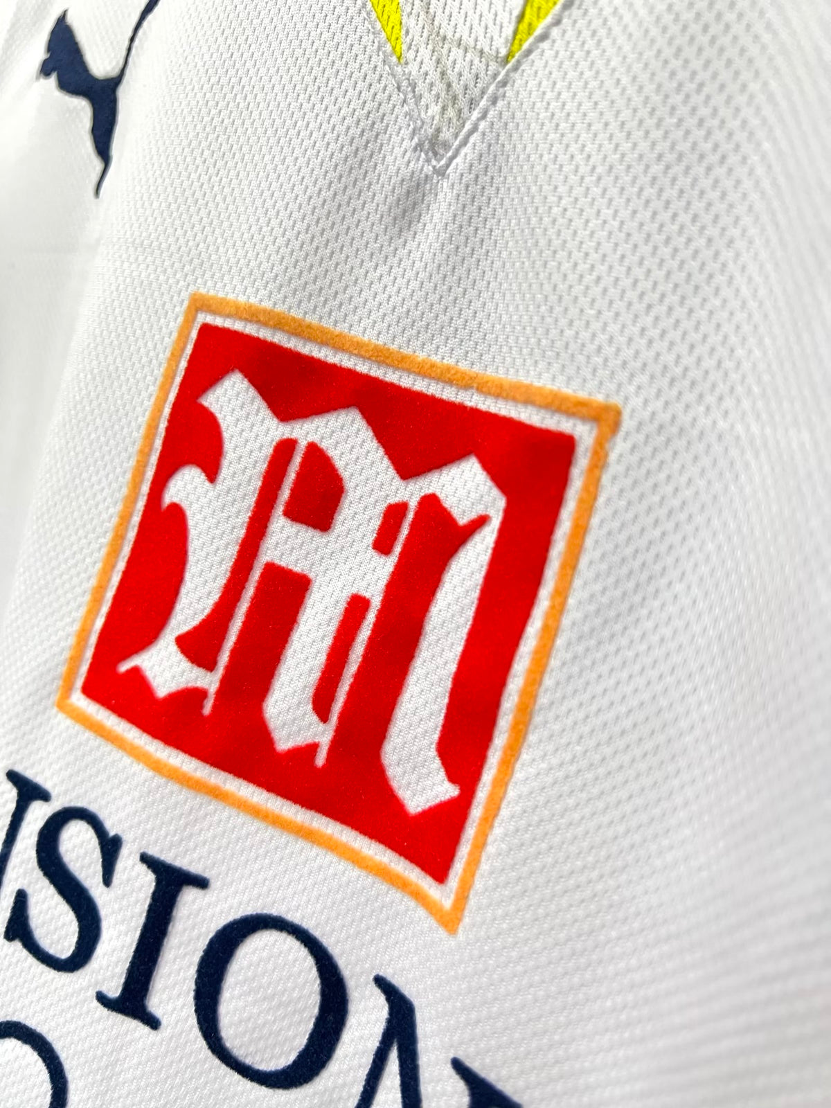 Tottenham Hotspur 2009/10 Home Retro Jersey - detail view