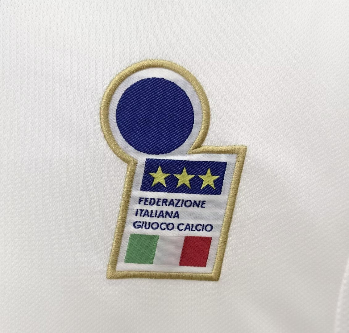 Italy 1996 Away Retro Jersey - detail view