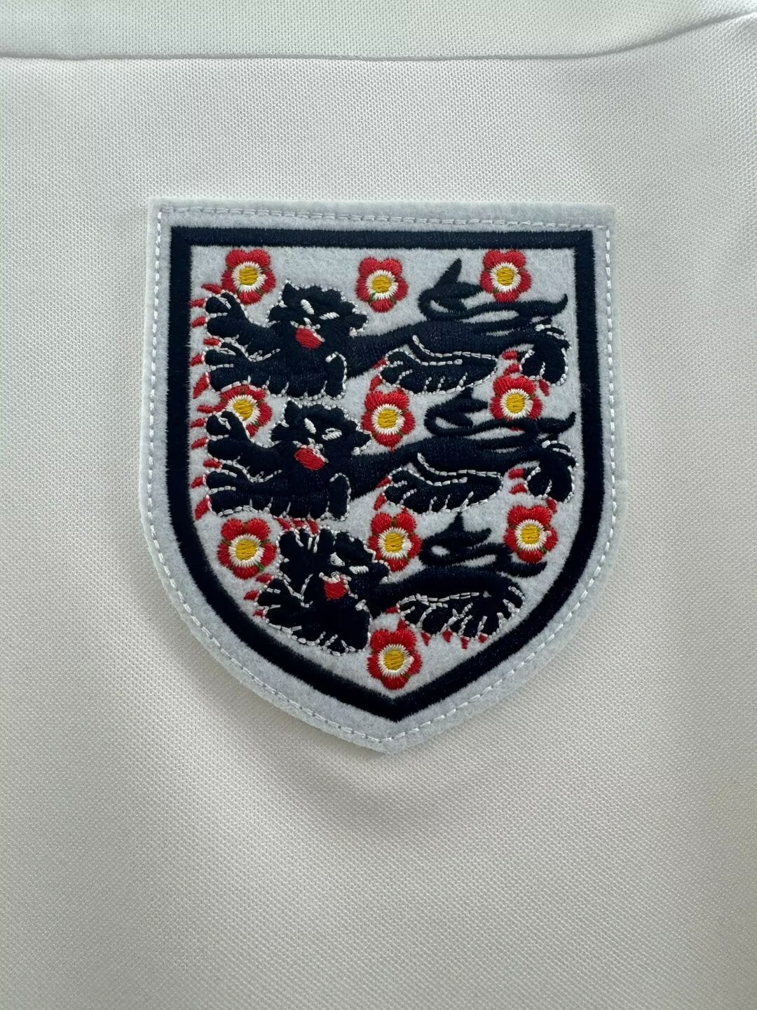 England 1982 Home Retro Jersey - detail view