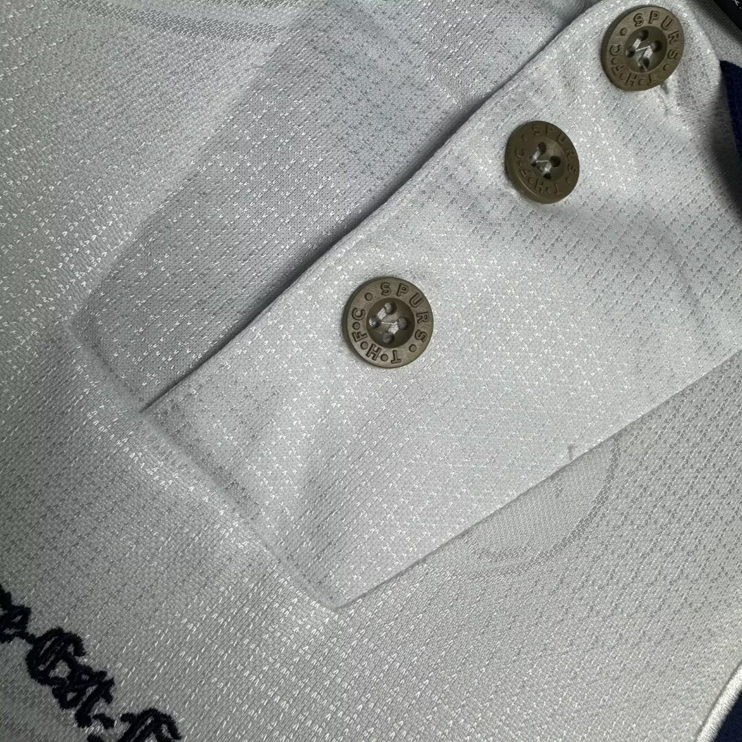 Tottenham Hotspur 1995/97 Home Retro Jersey - detail view