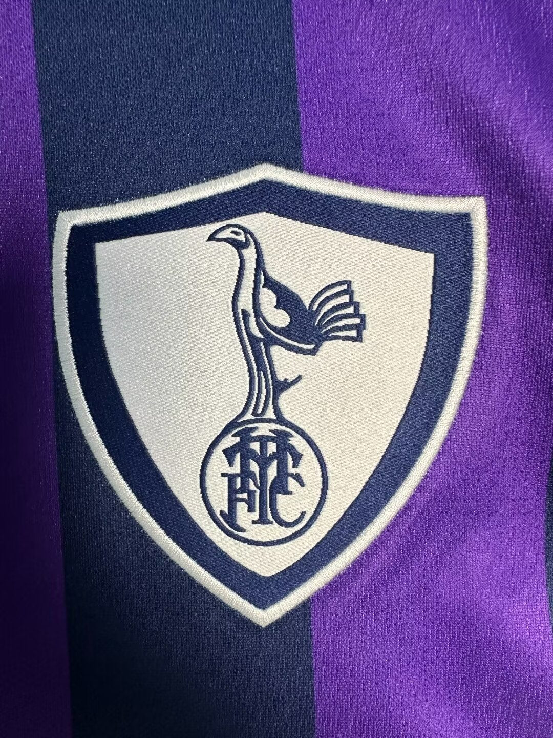 Tottenham Hotspur 1995/97 Away Retro Jersey - detail view
