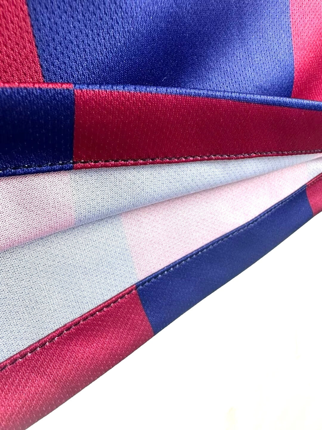 Barcelona 2019/20 Home Retro Jersey (176445728) - detail view