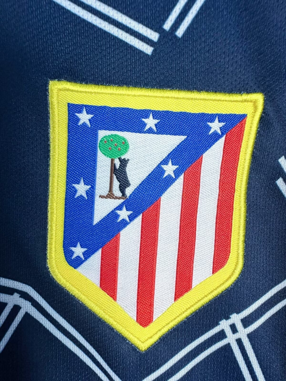 Atletico Madrid 2004/05 Away Long Sleeve Retro Jersey - detail view