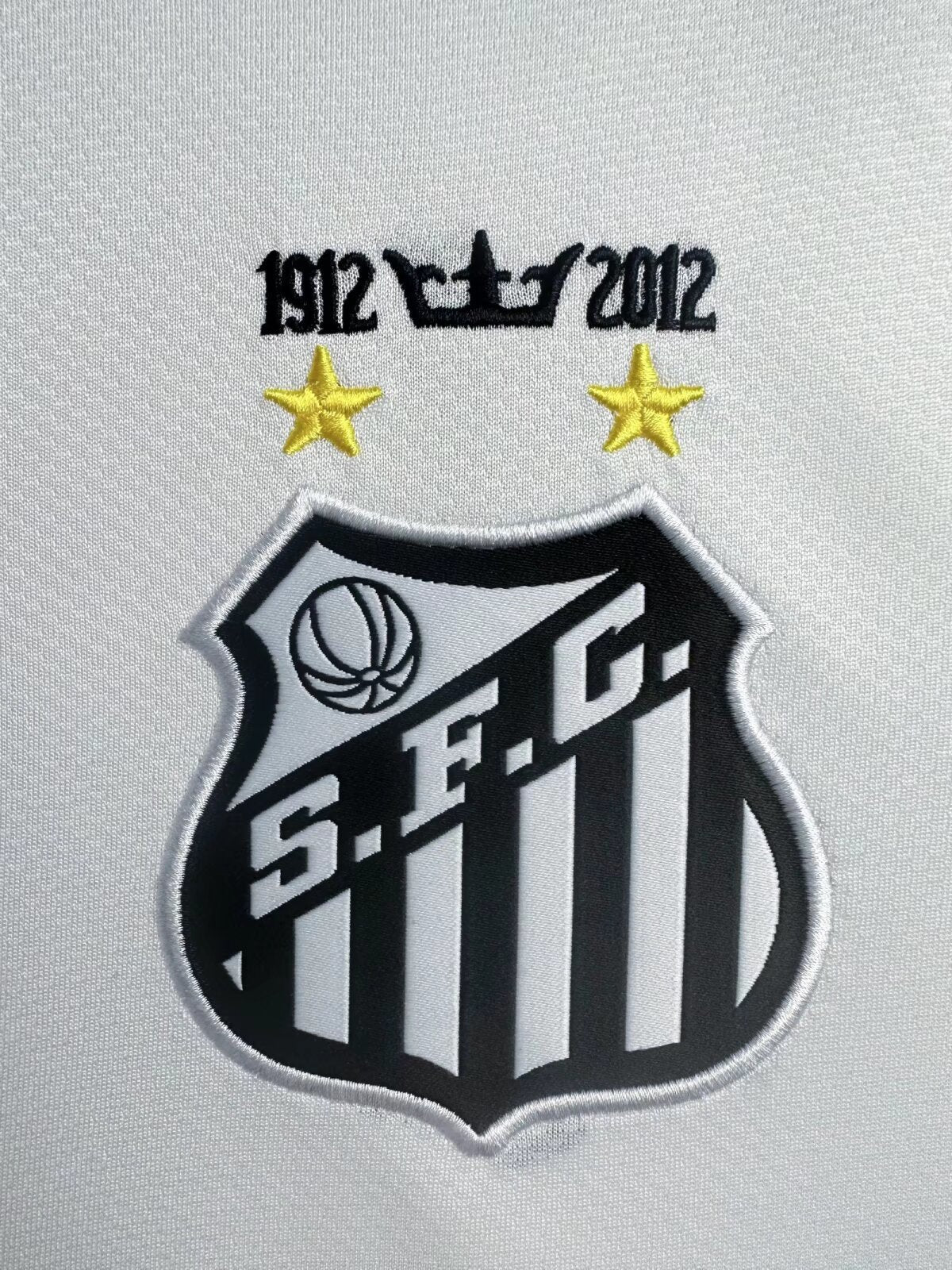 Santos 2012/13 Home Red Shoulder Patch Retro Jersey - detail view