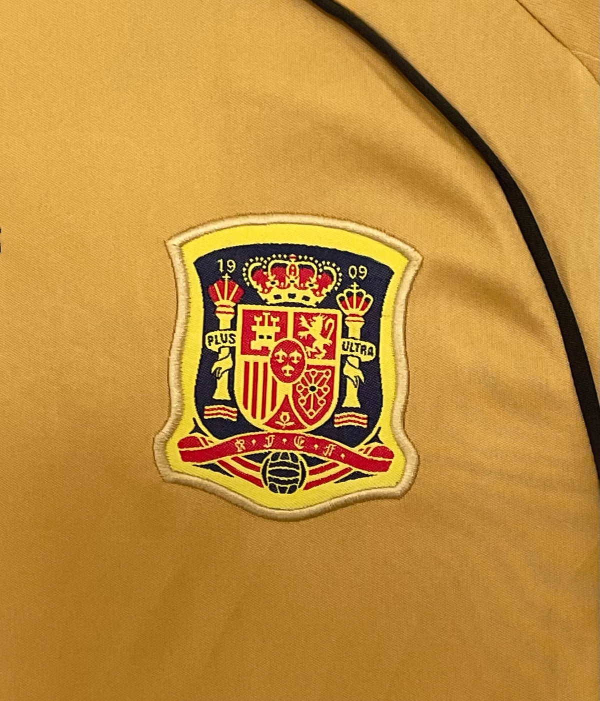 Spain 2008 Away Retro Jersey - detail view