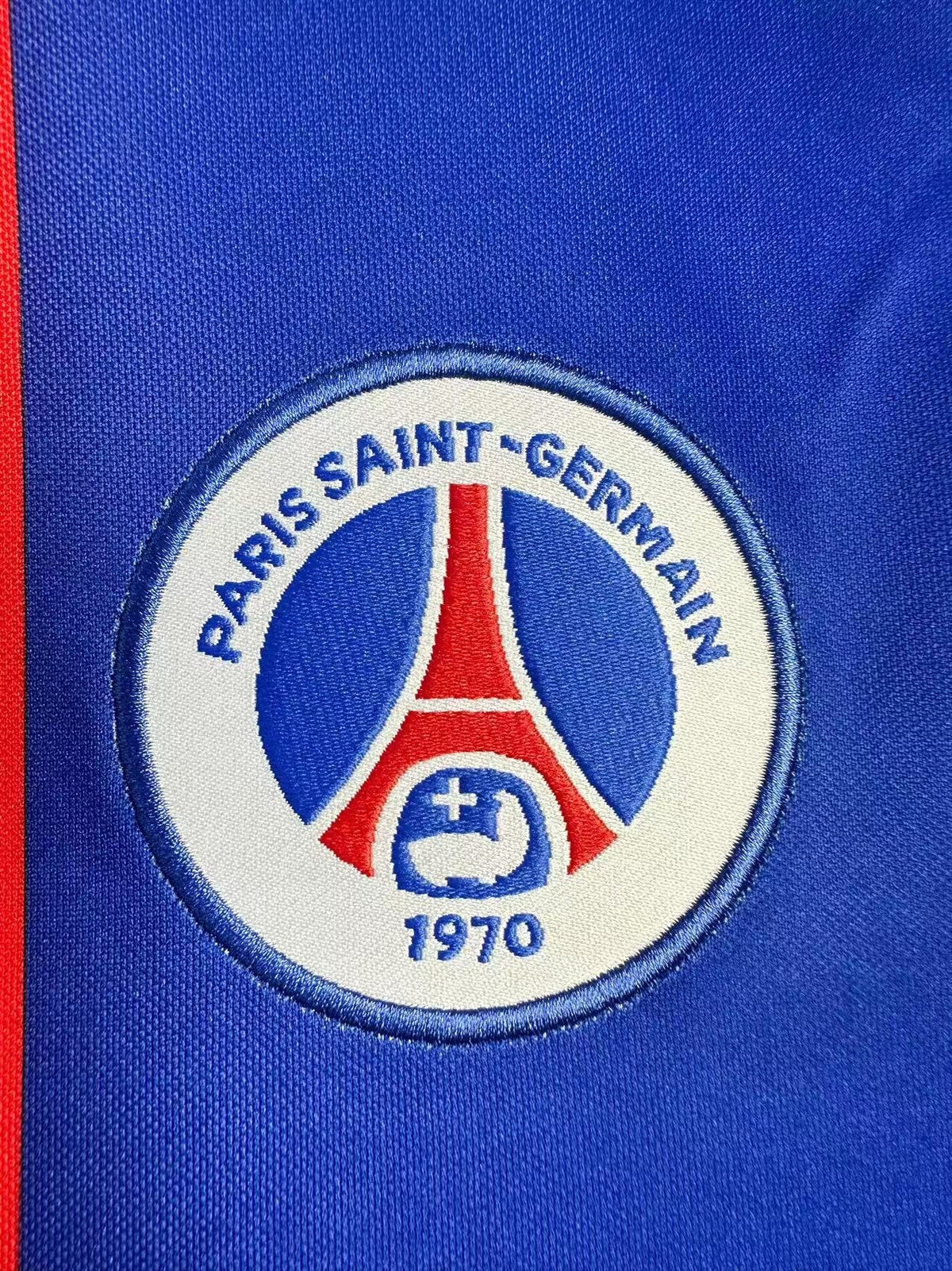 Paris Saint-Germain 2000/01 Home Retro Jersey - detail view