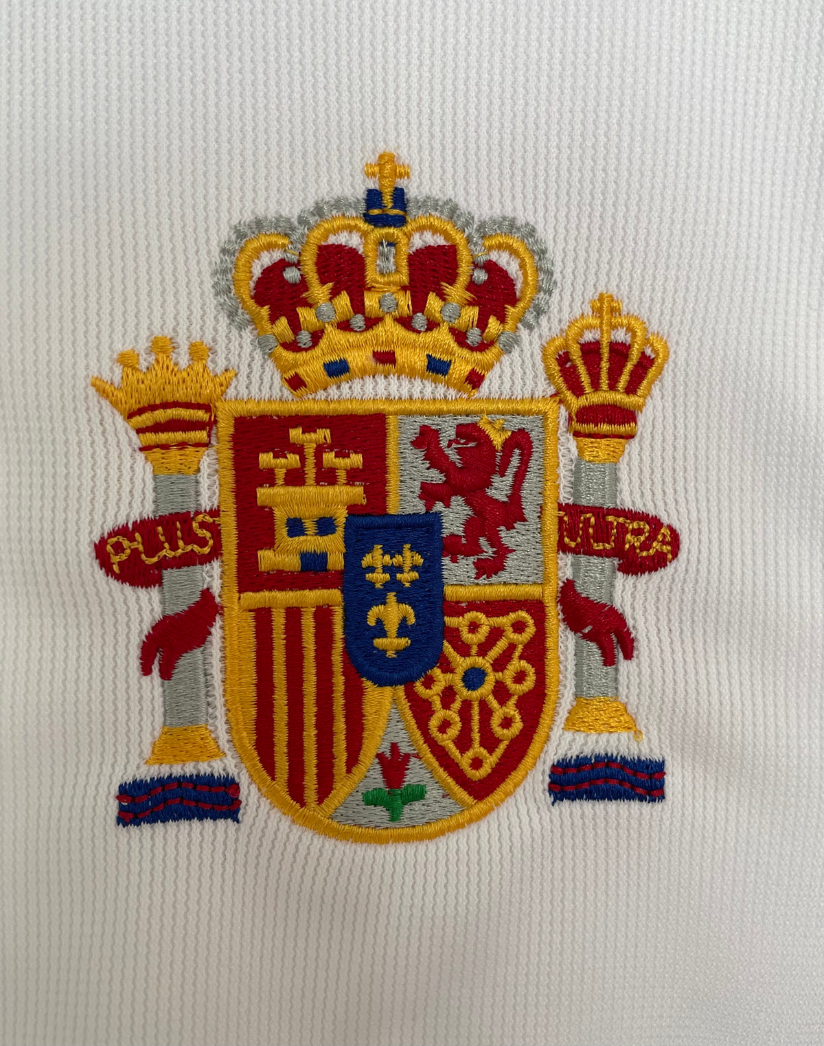 Spain 2000 Away Retro Jersey - detail view