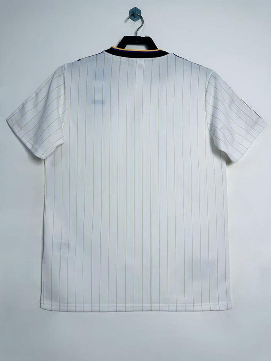 Manchester United 2025/26 White Yellow Three-Stripe Trim Retro T-Shirt - back view