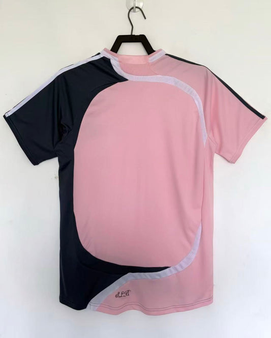 Benfica 2007/08 Away Pink Retro Jersey - back view