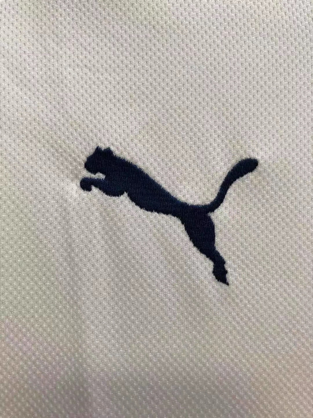 Tottenham Hotspur 2008/09 Home Retro Jersey - detail view