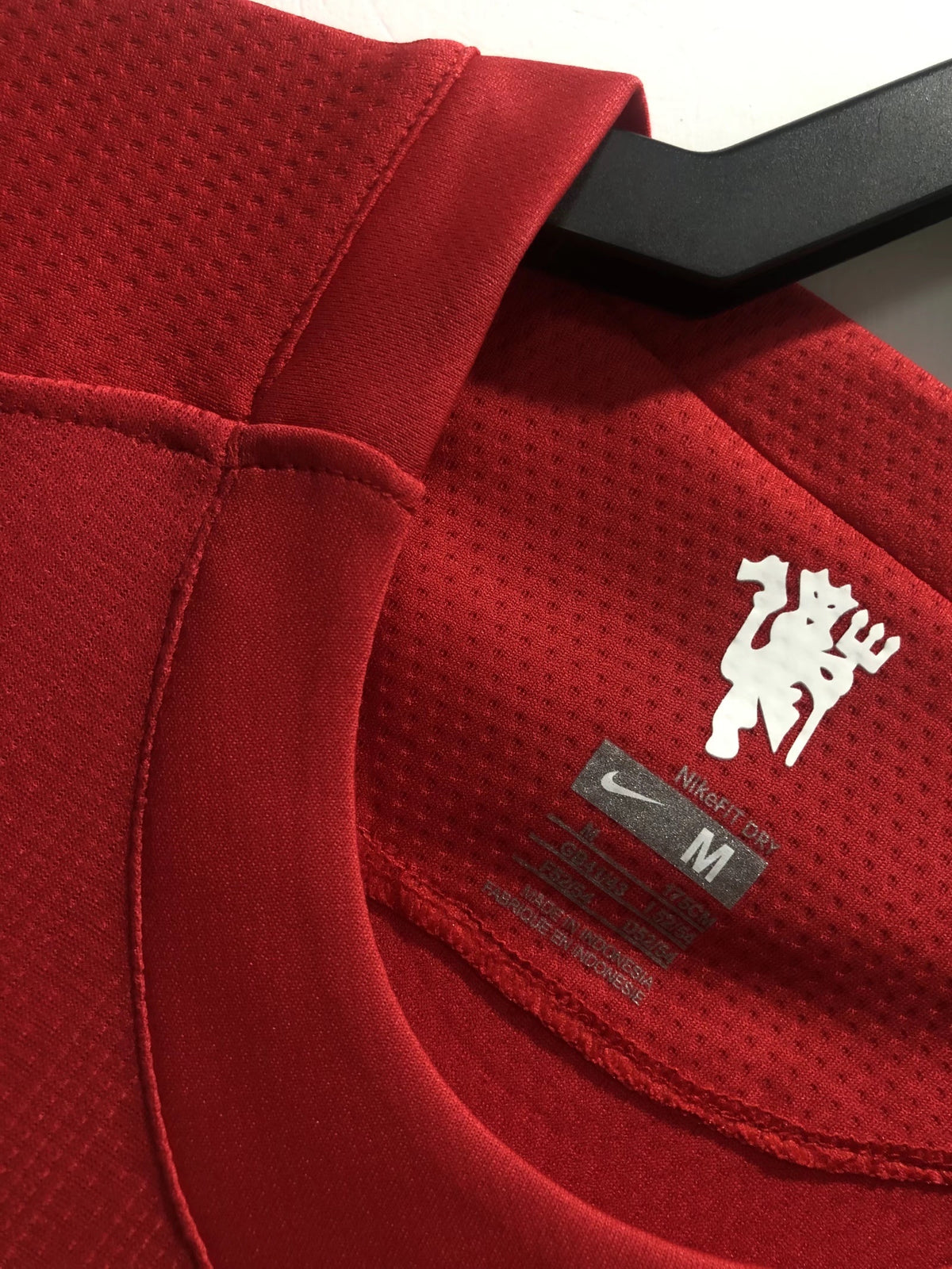 Manchester United 2007/08 Home League Edition Retro Jersey - detail view