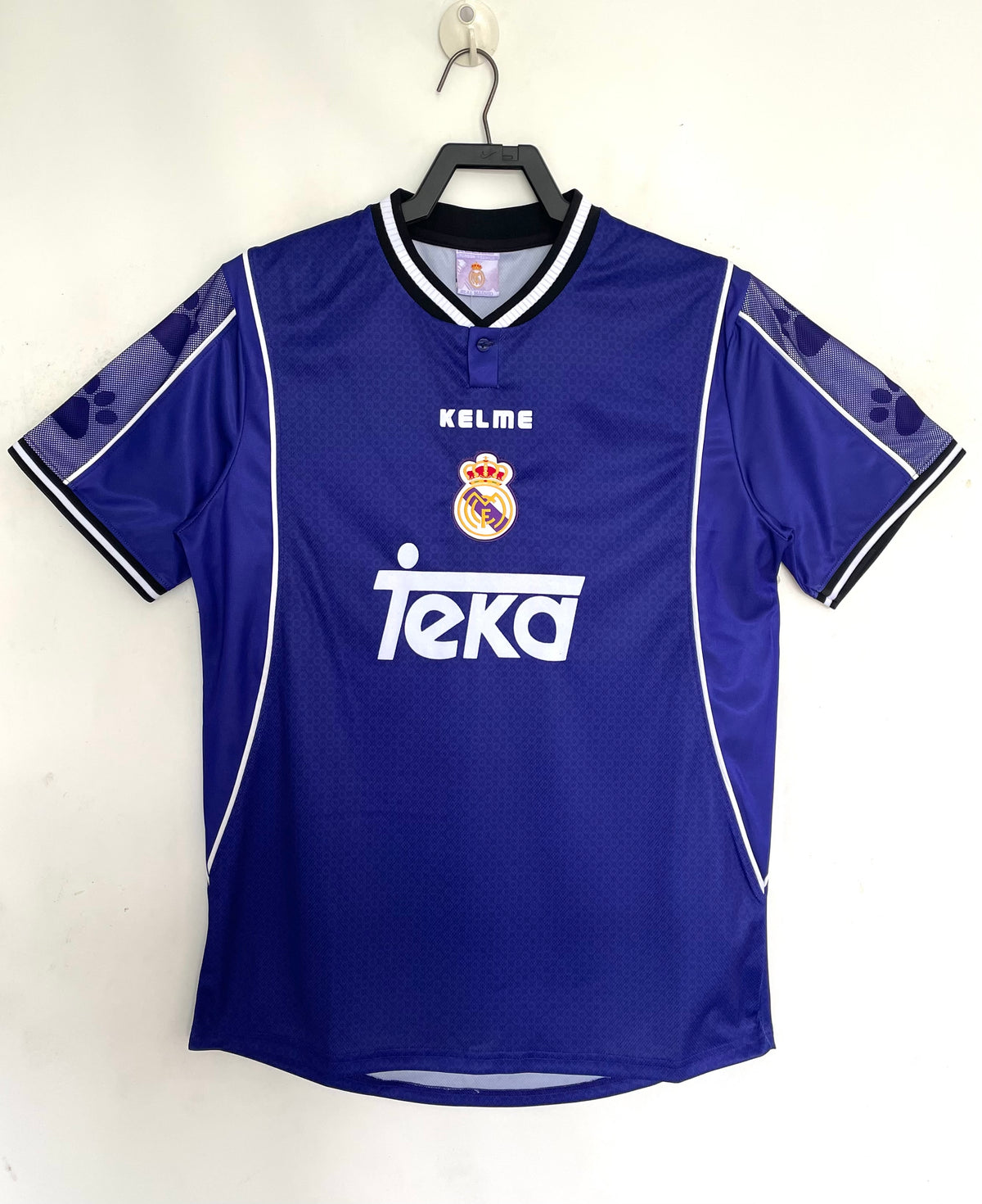 Real Madrid 1997/98 Away Retro Jersey - front view