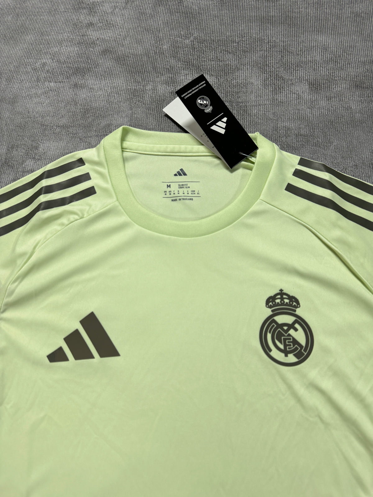 Real Madrid 2025/26 Fan Training - Light Green [KF-003]