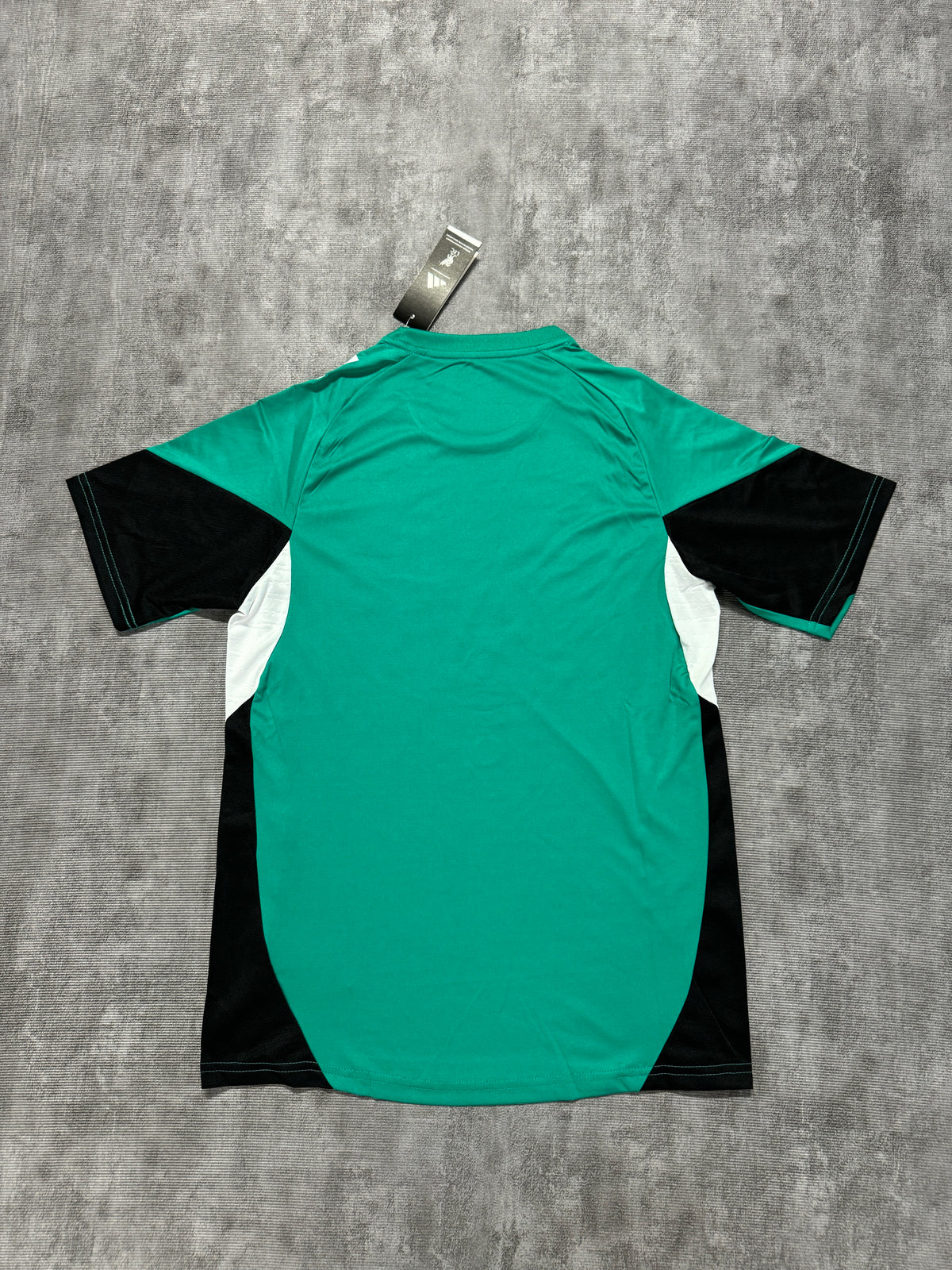 Liverpool 2025/26 Green Fan Training [KF-002]