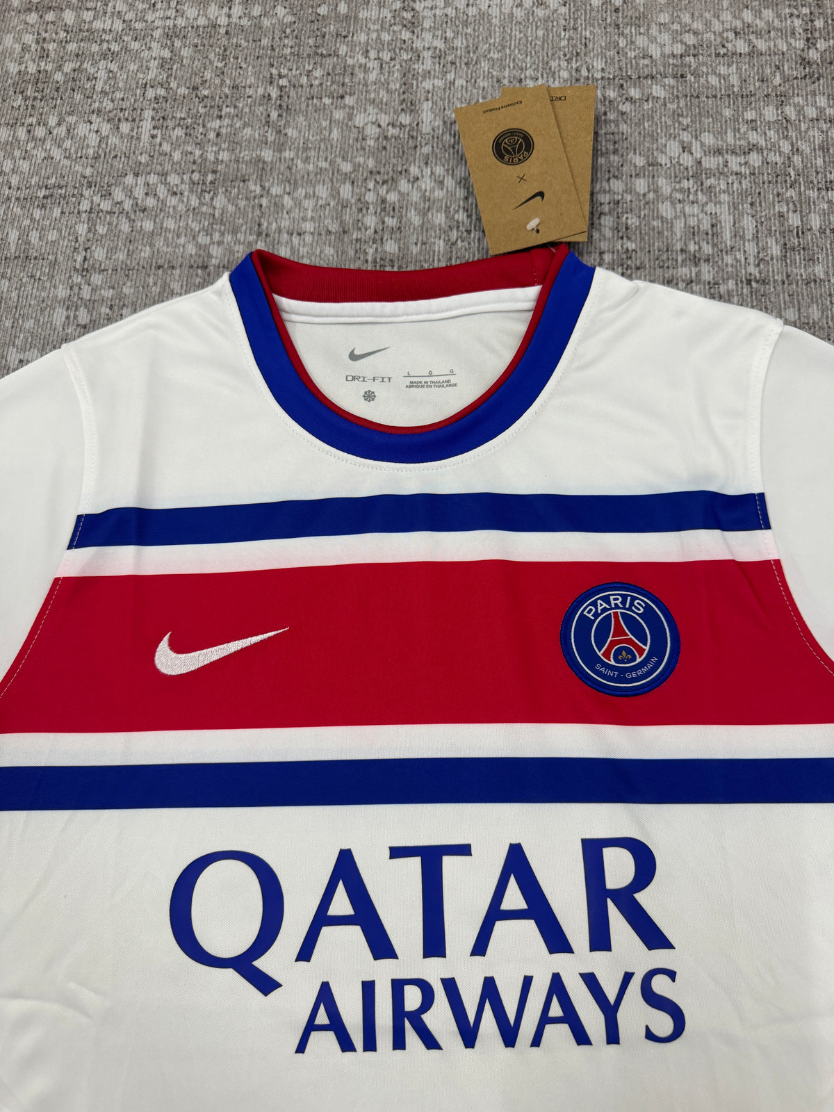 Paris Saint-Germain 2026/27 White Fan Training [KF-003]