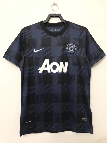Manchester United 2013/14 Black Retro Jersey - front view