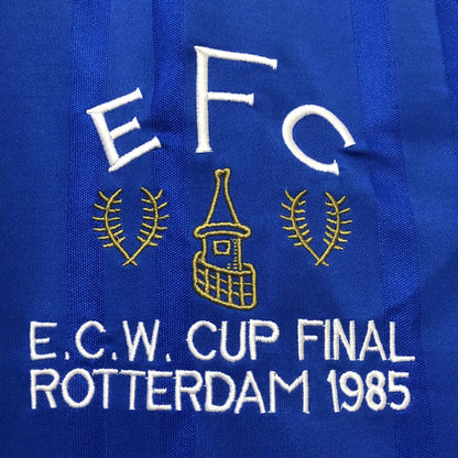 Everton 1985 Home Retro Jersey - detail view