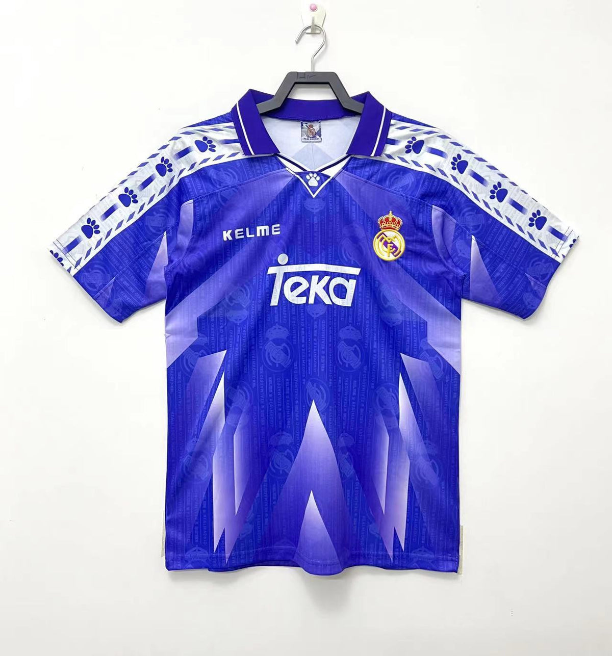 Real Madrid 1996/97 Away Retro Jersey - front view