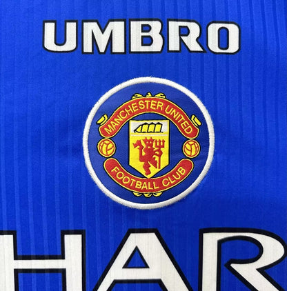 Manchester United 1996/98 Third Retro Jersey - detail view