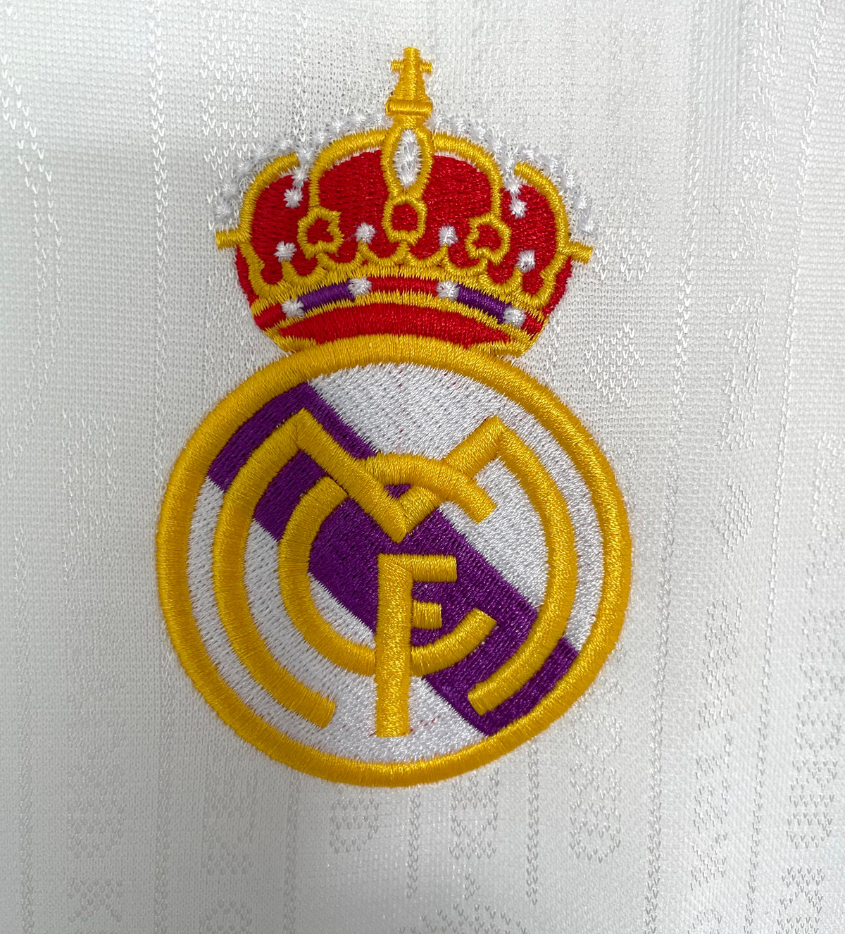 Real Madrid 1996/97 Home Retro Jersey - detail view