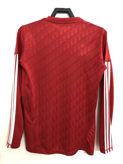 Liverpool 2010 Home Long Sleeve Retro Jersey - back view