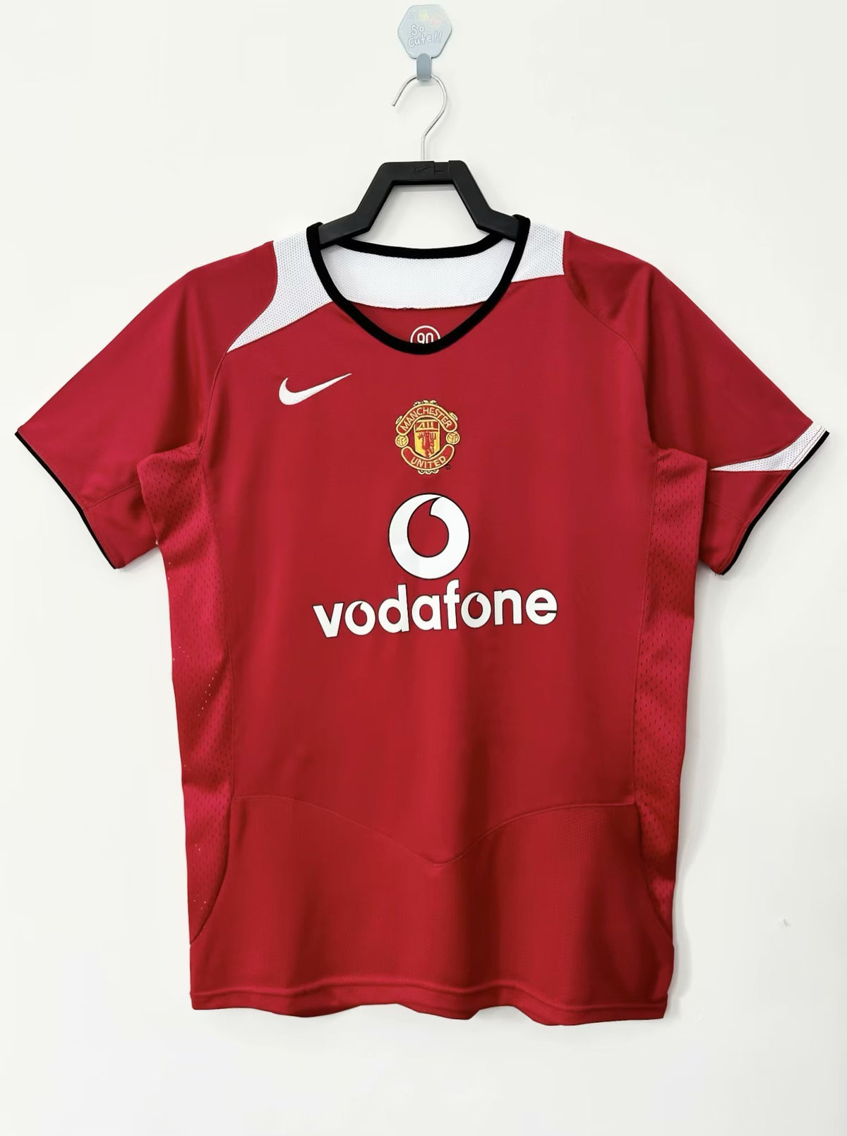 Manchester United 2005/06 Home Retro Jersey - front view