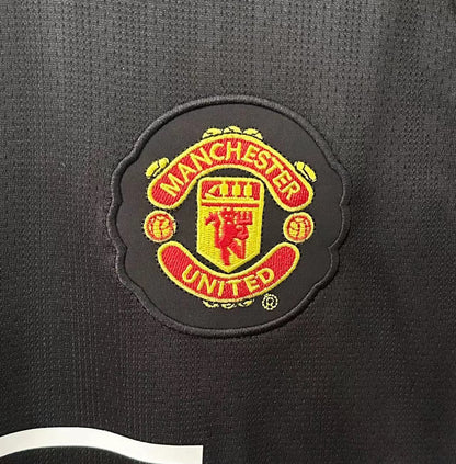 Manchester United 2007/08 Away Black Retro Jersey - detail view