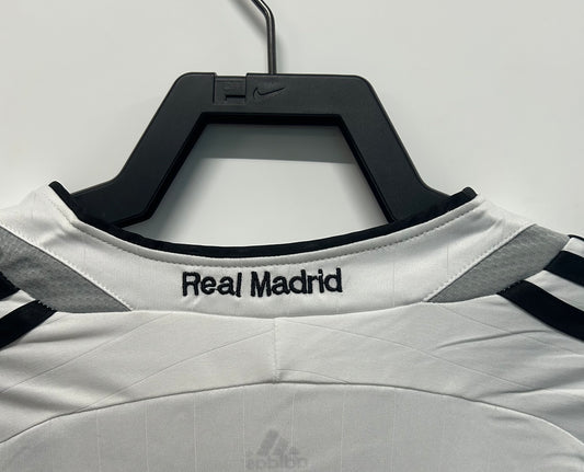 Real Madrid 2006/07 Home Retro Jersey - back view