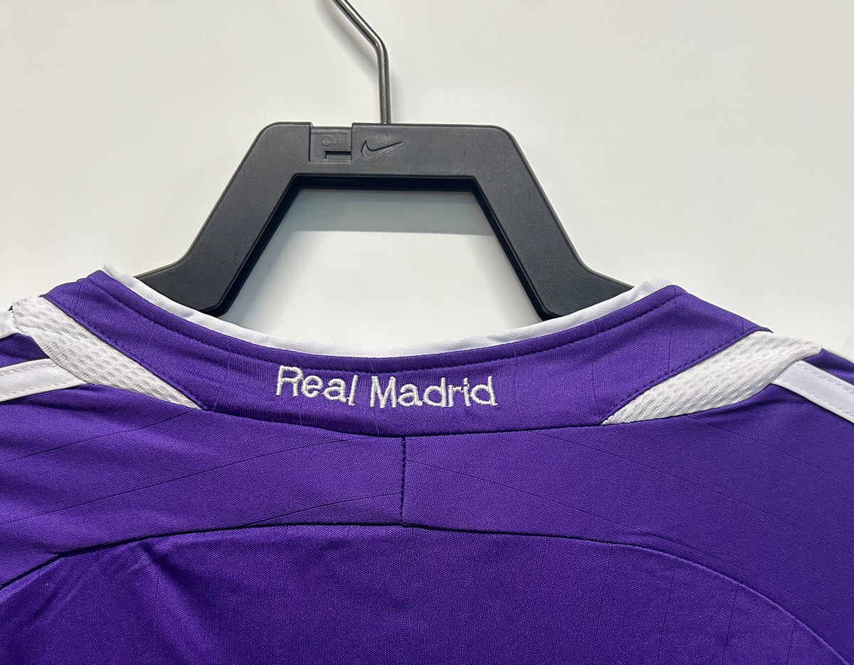 Real Madrid 2006/07 Away Retro Jersey - back view