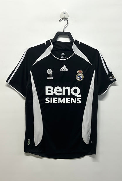 Real Madrid 2006/07 Third Retro Jersey - front view