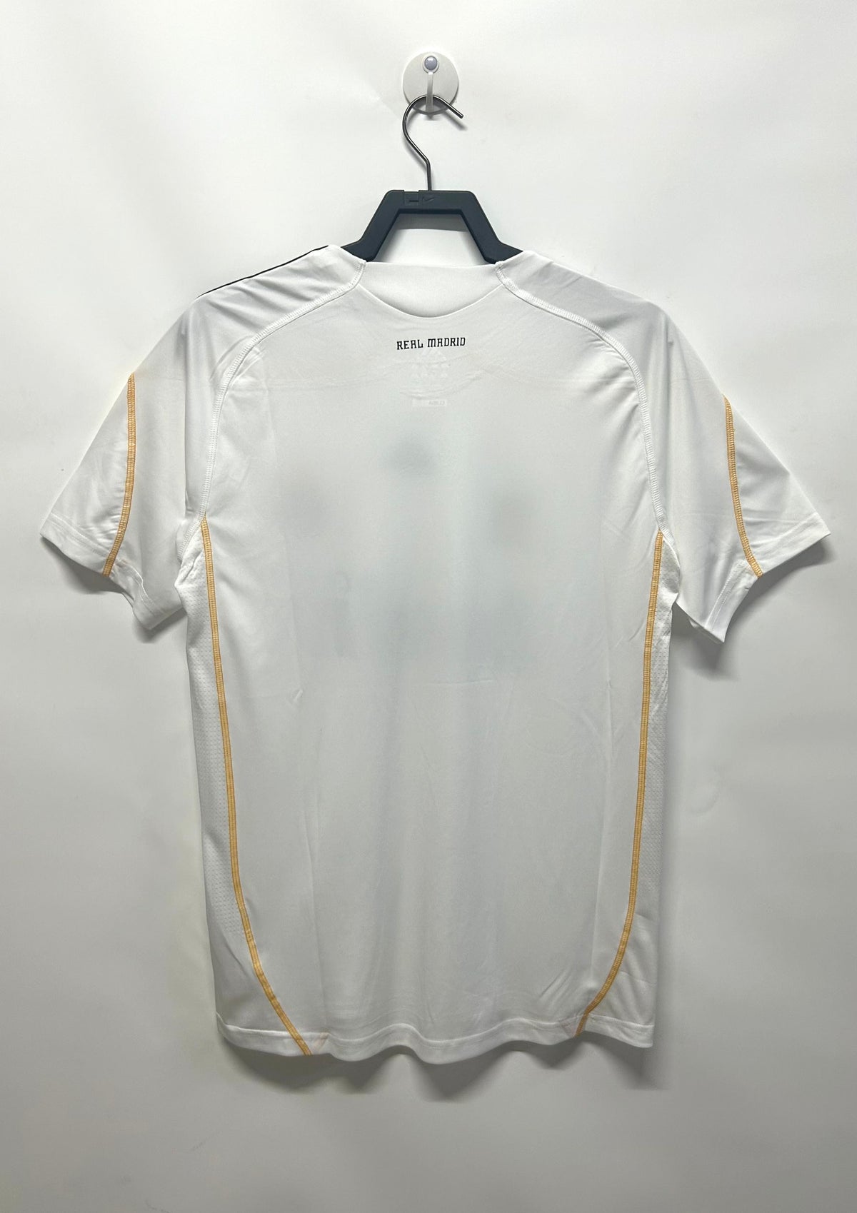 Real Madrid 2009/10 Home Retro Jersey - back view