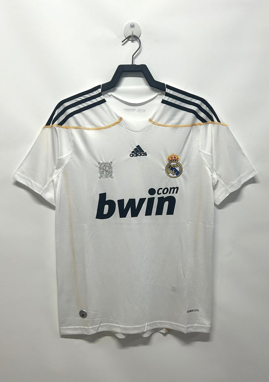Real Madrid 2009/10 Home Retro Jersey - front view