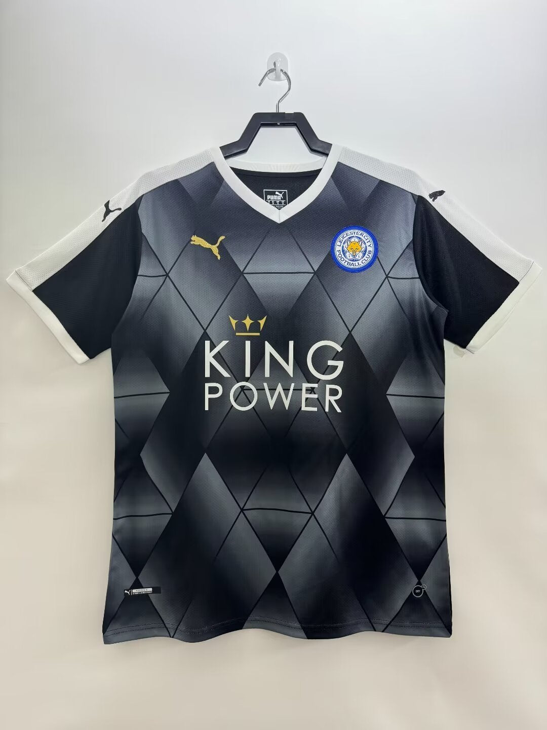 Leicester City 2015/16 Away Retro Jersey - front view