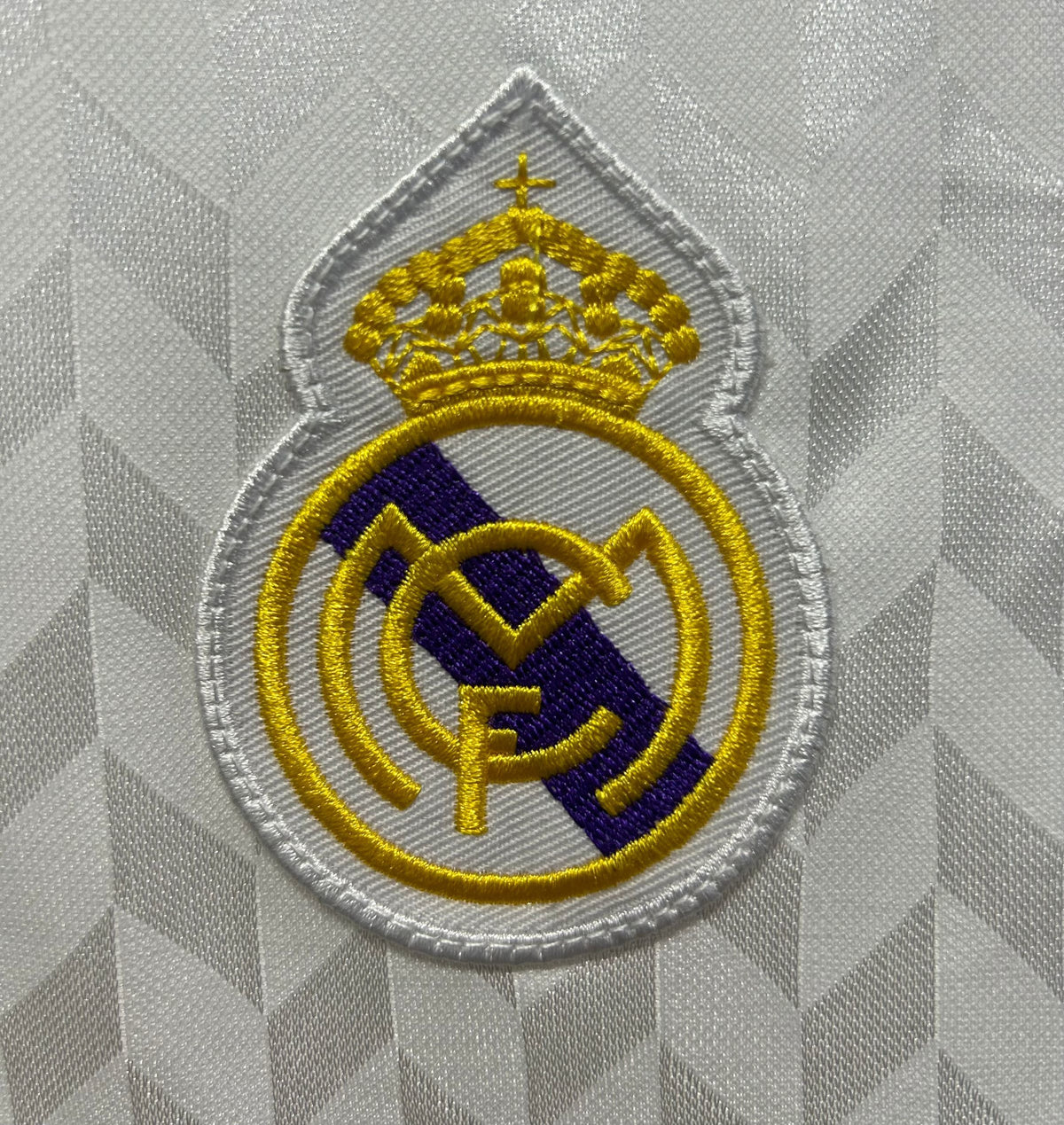 Real Madrid 1986/87 Home Retro Jersey - detail view