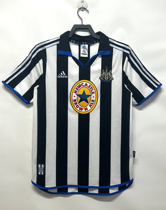 Newcastle United 1999/00 Home Retro Jersey - front view
