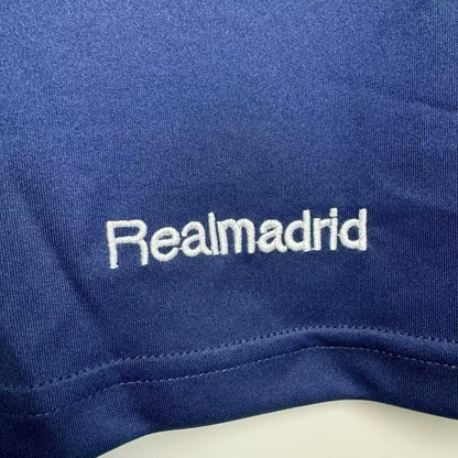 Real Madrid 2005/06 Away Retro Jersey - back view