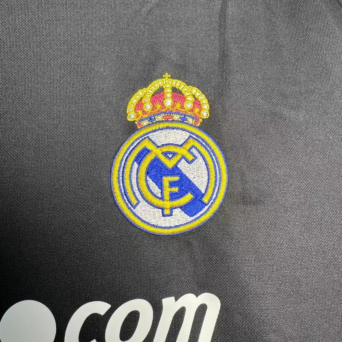 Real Madrid 2008/09 Away Retro Jersey - detail view