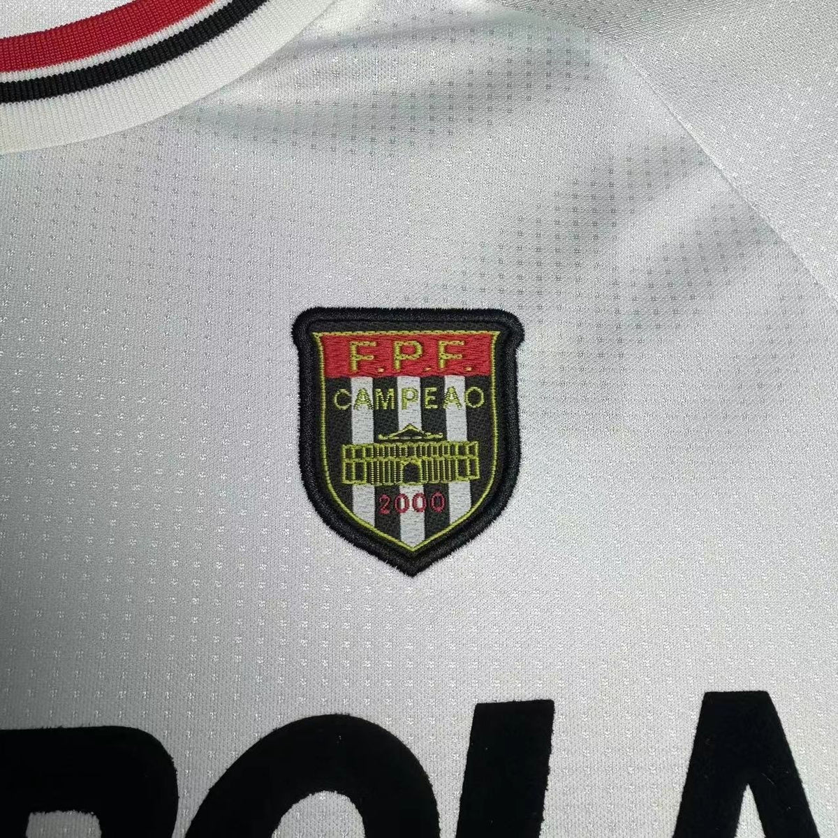 Sao Paulo 2000 Home Crew Neck Retro Jersey - detail view