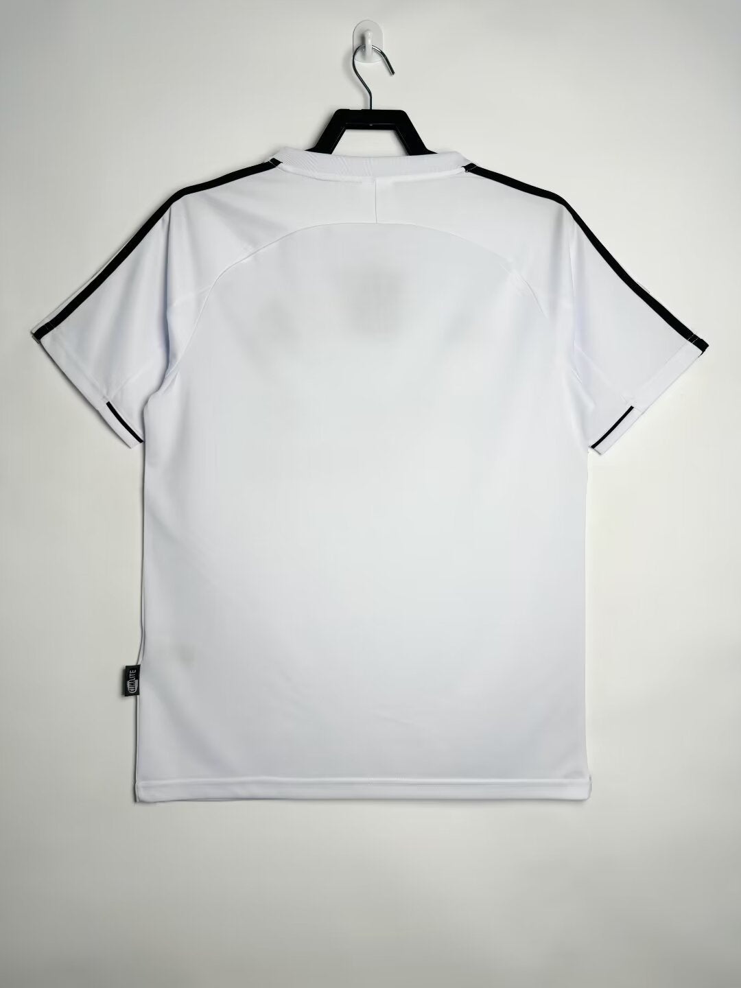 Real Madrid 2003/04 Home Retro Jersey - back view