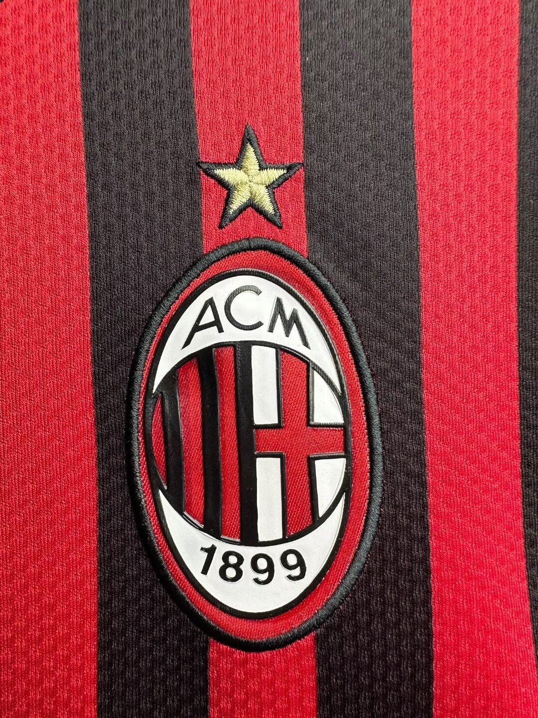 AC Milan 2019/20 Home Retro Jersey - detail view