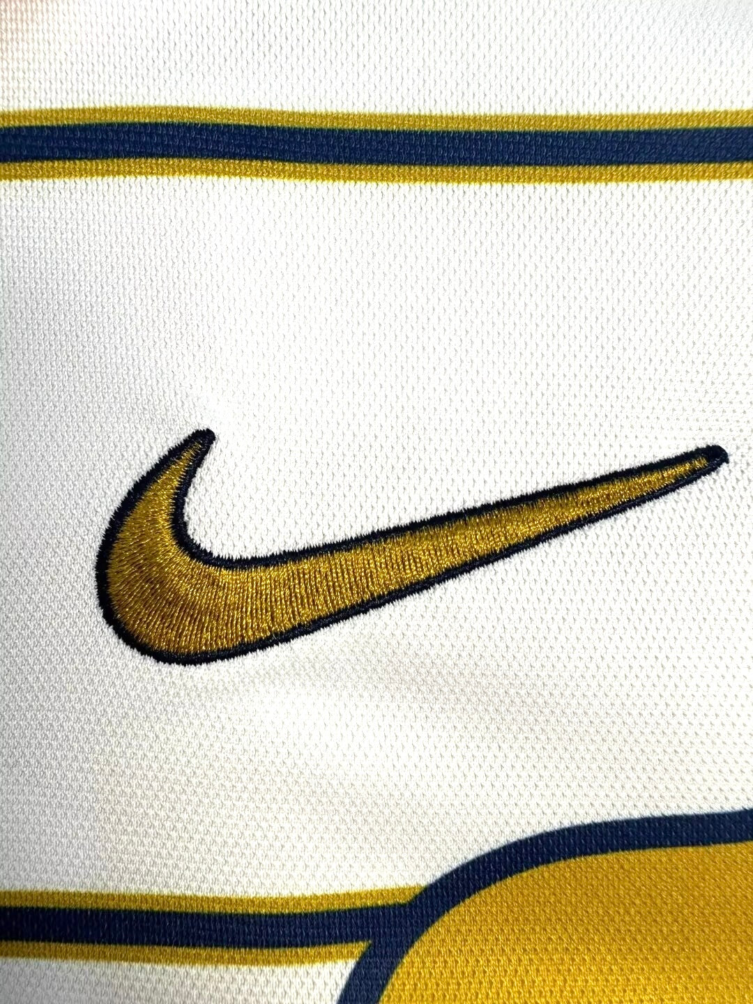 Pumas UNAM 1997/98 Away Retro Jersey - detail view