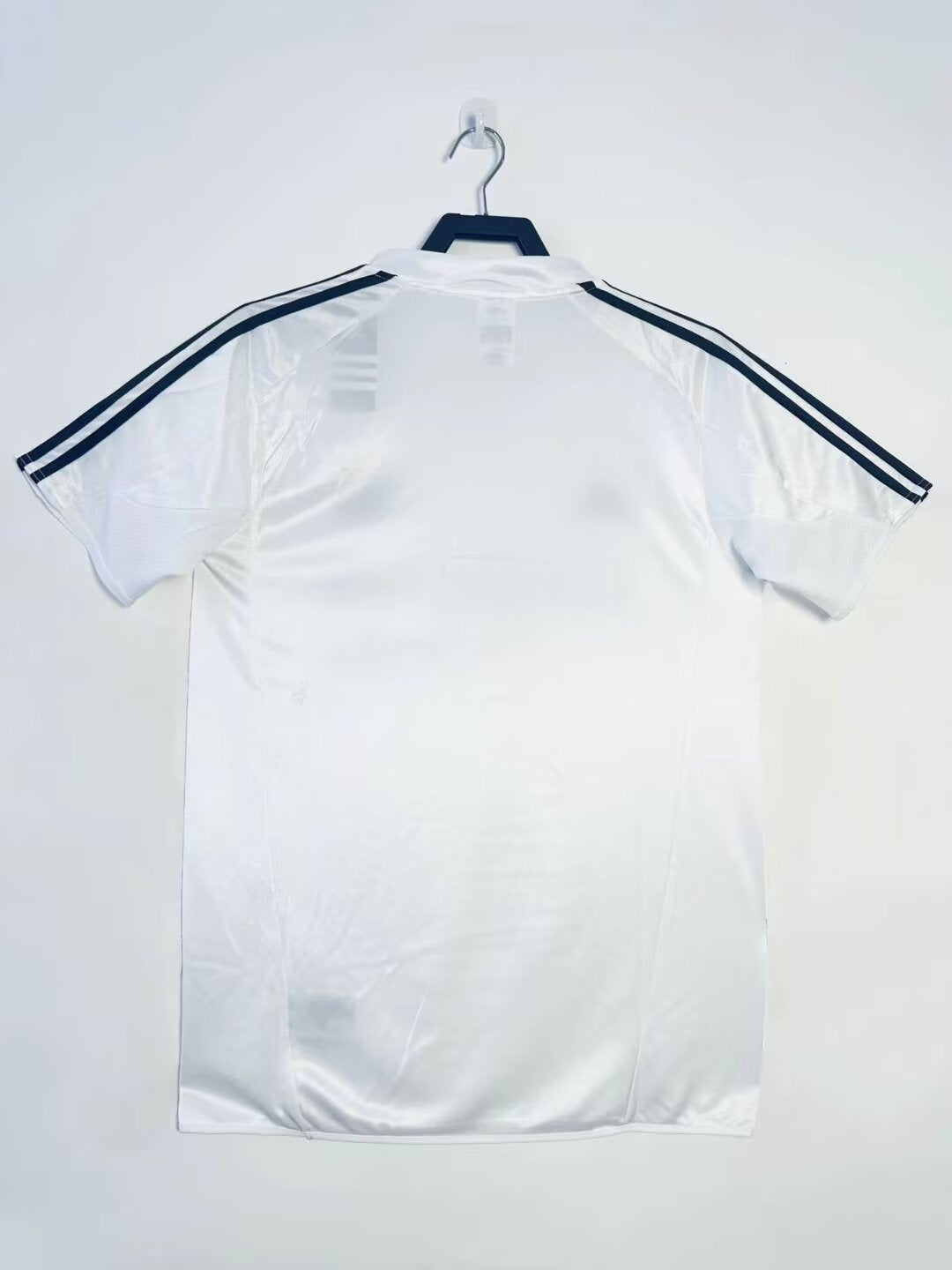 Real Madrid 2004/05 Home Retro Jersey (176910810) - back view