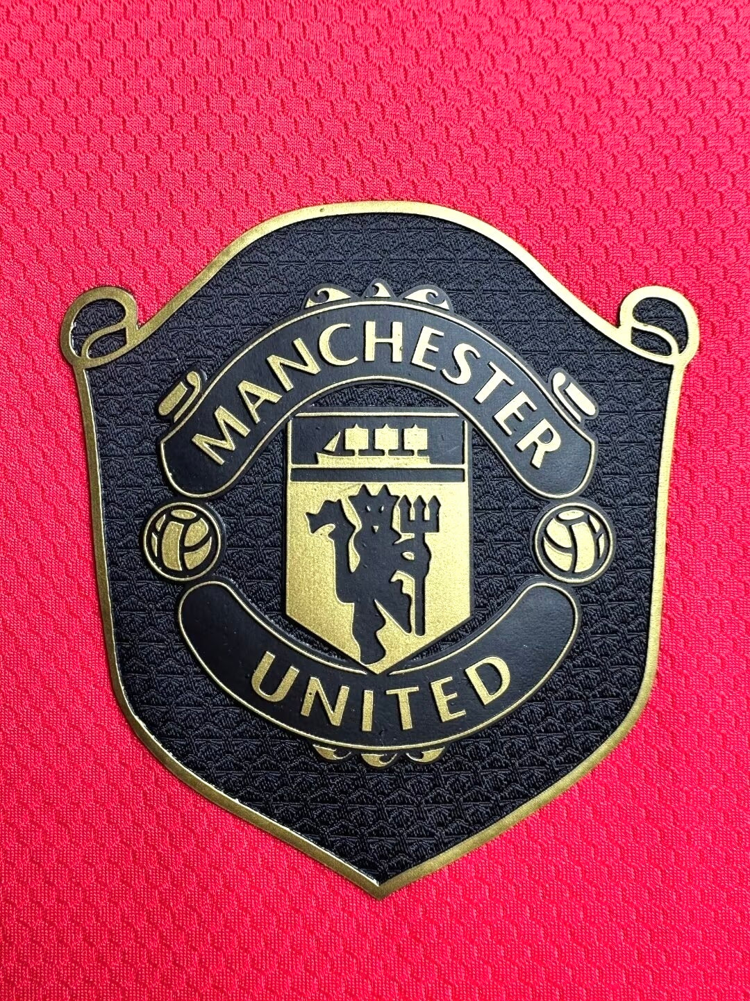 Manchester United 2019/20 Home Long Sleeve Retro Jersey - detail view