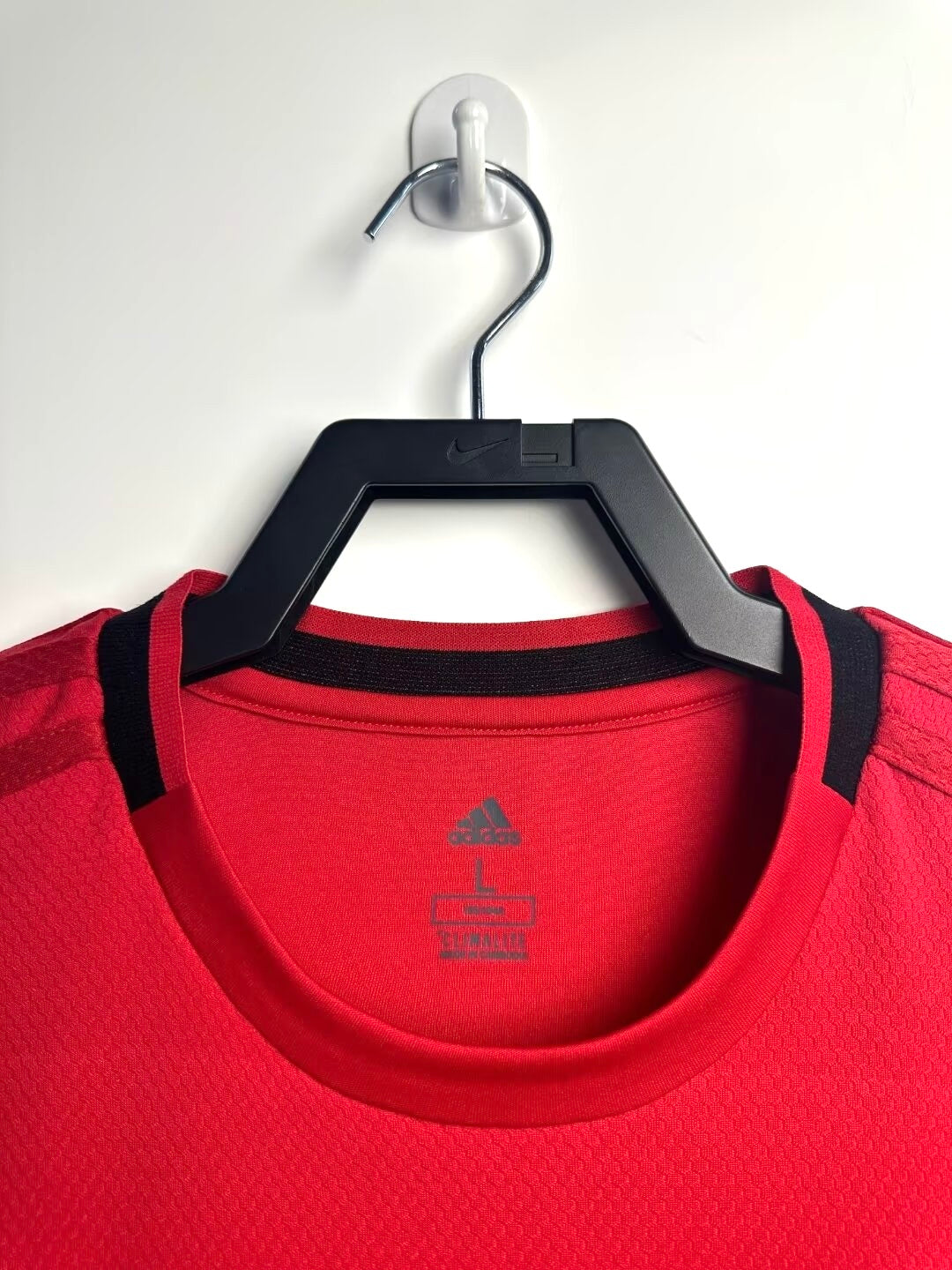 Manchester United 2019/20 Home Long Sleeve Retro Jersey - front view