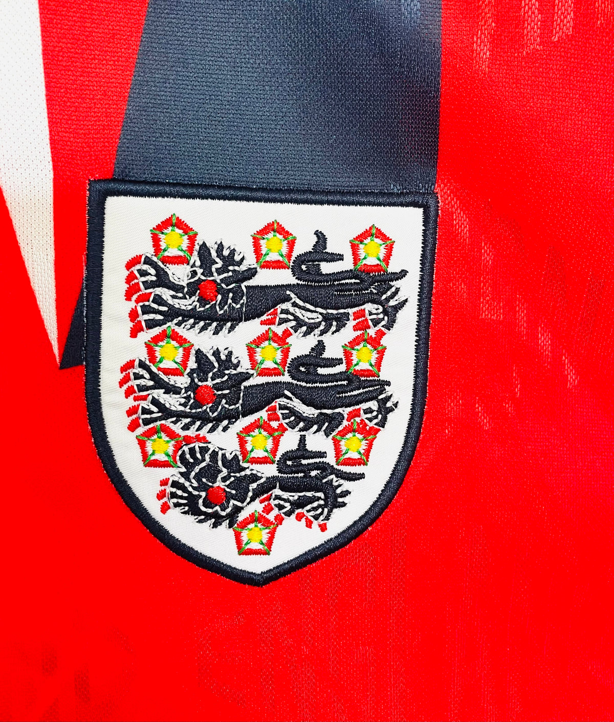 England 1992 Away Retro Jersey - detail view