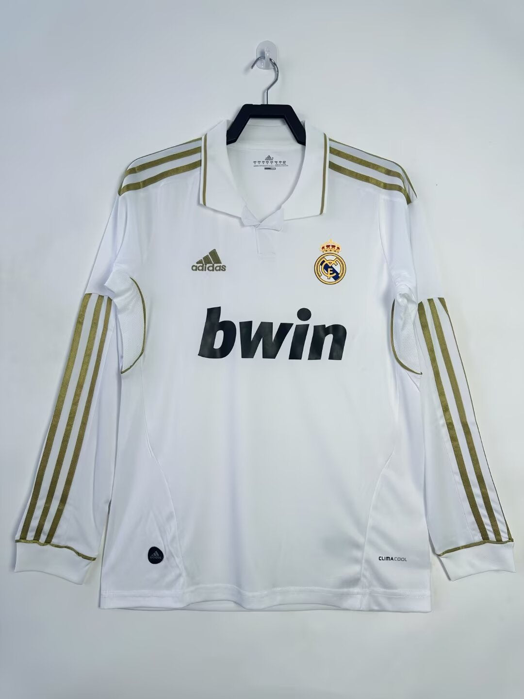 Real Madrid 2011/12 Home Long Sleeve Retro Jersey - front view