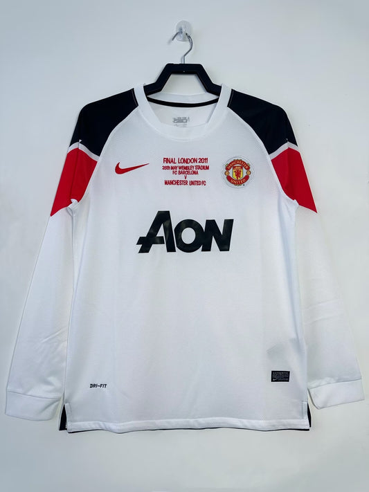 Manchester United 2010/11 Away Long Sleeve Retro Jersey - front view