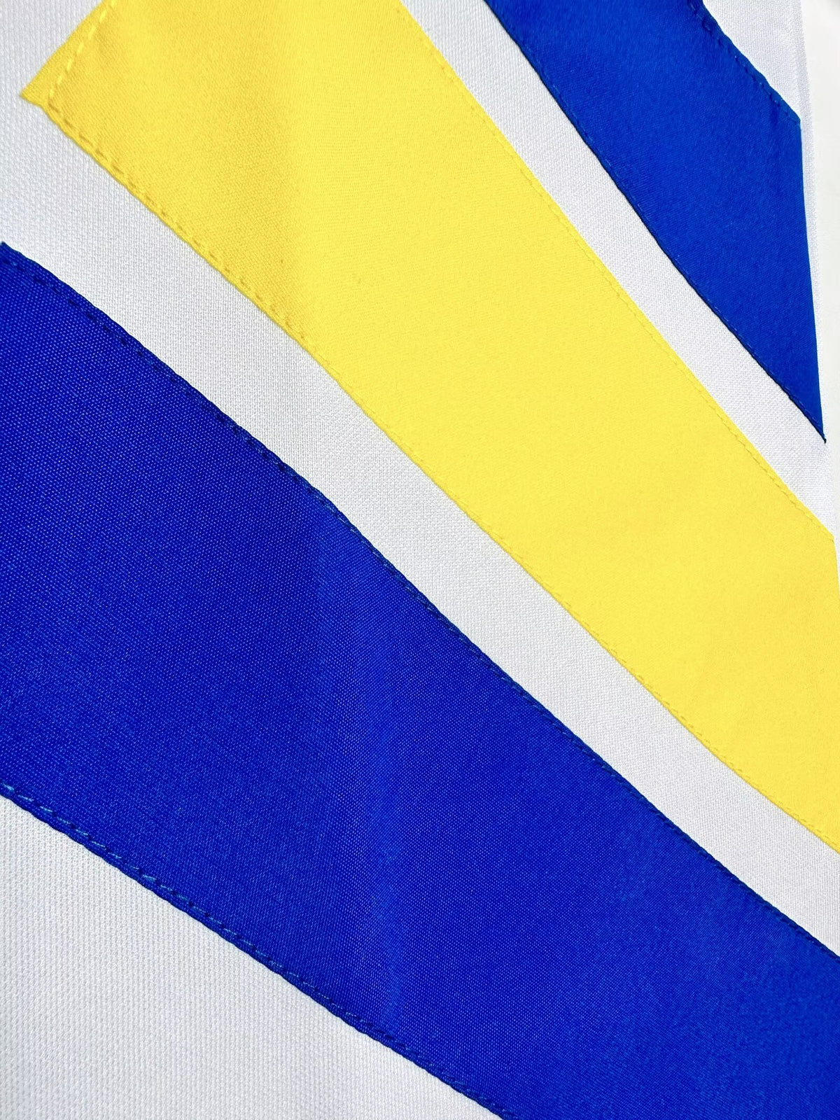 Sweden 1994 Away Retro Jersey - detail view