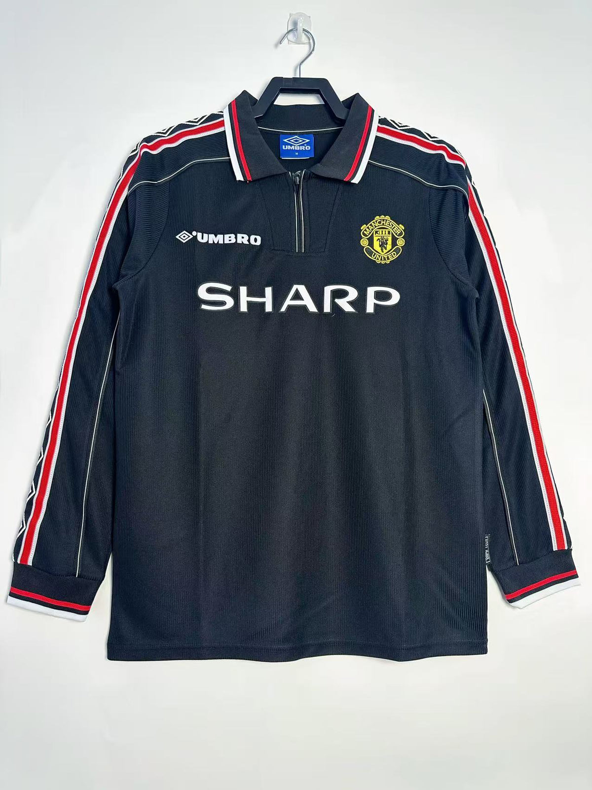 Manchester United 1998 Long Sleeve Black Retro Jersey - front view